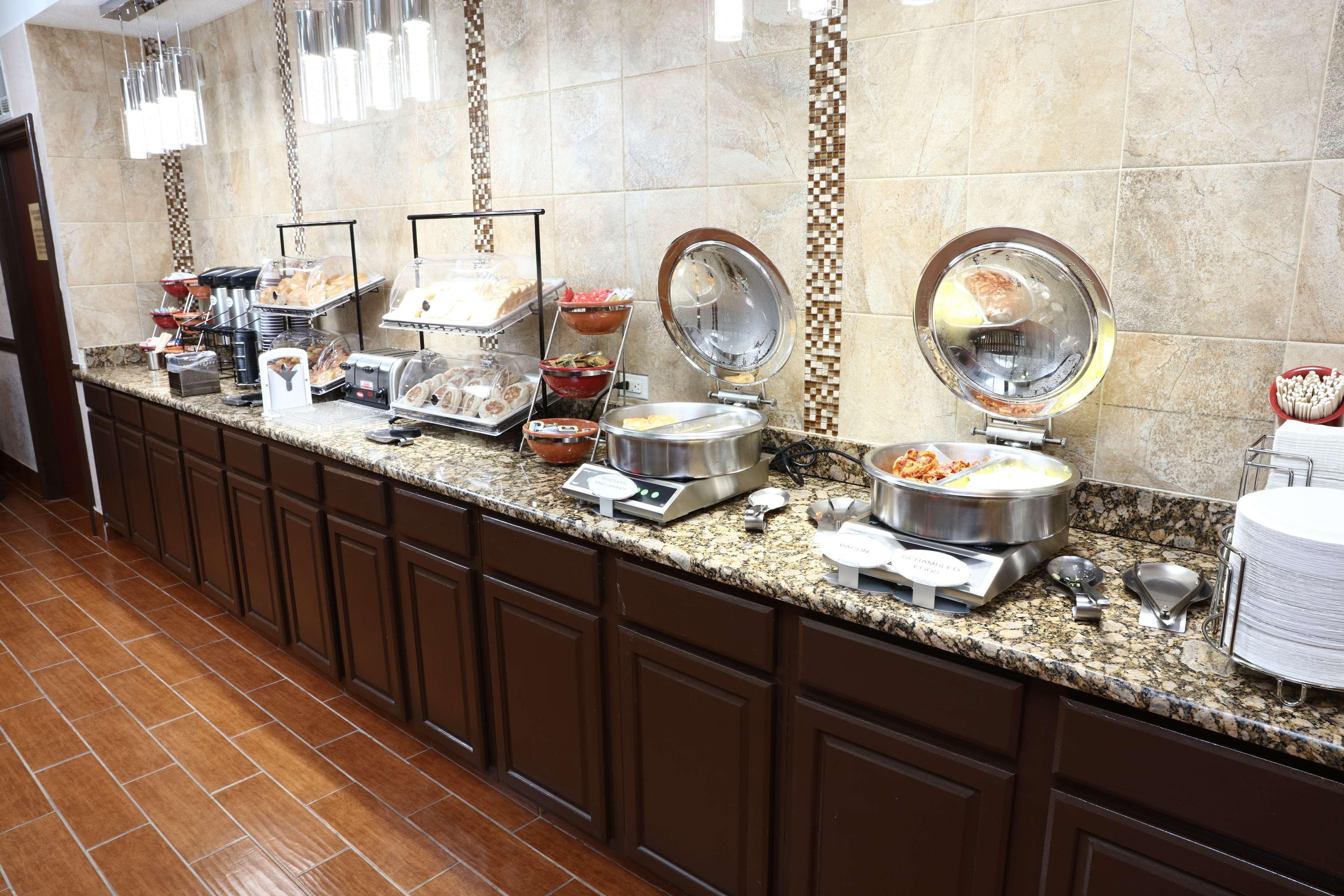 Americinn By Wyndham Grand Rapids Airport North Каскейд Экстерьер фото