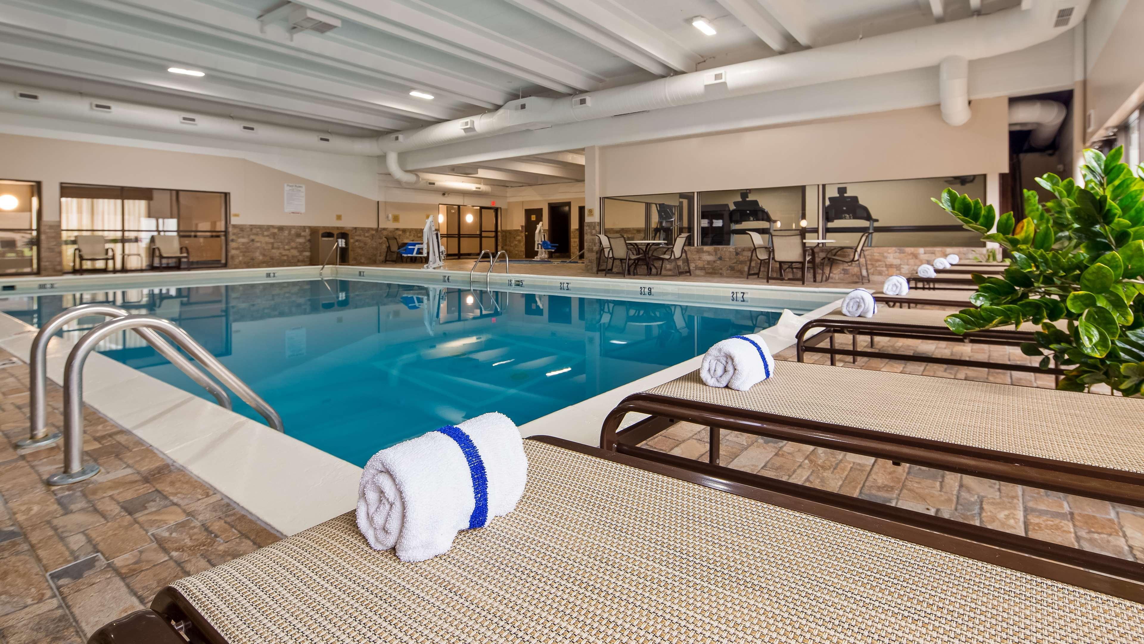 Americinn By Wyndham Grand Rapids Airport North Каскейд Экстерьер фото