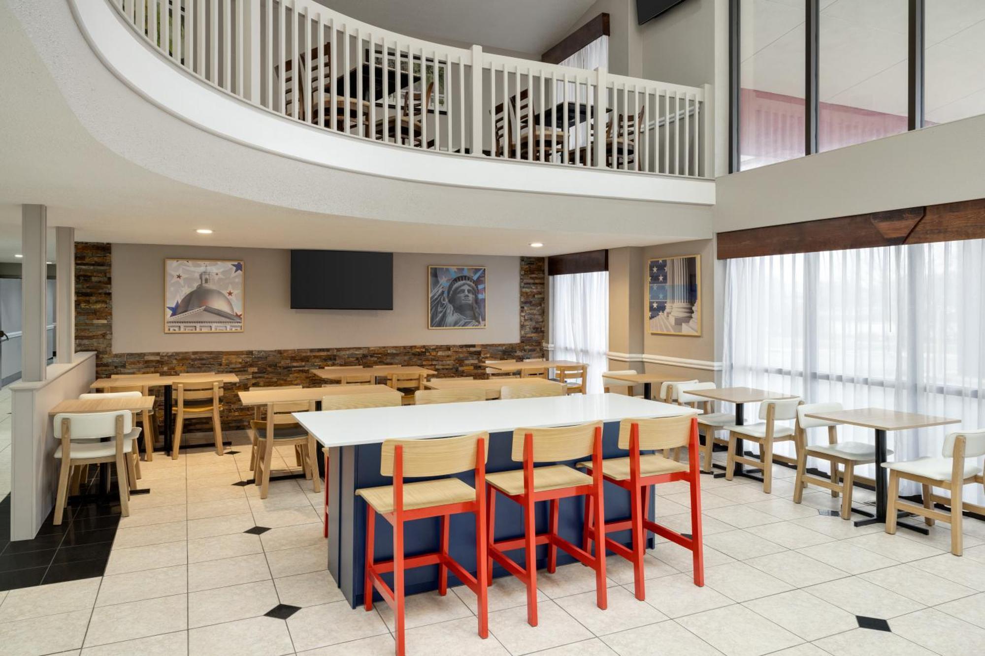Americinn By Wyndham Grand Rapids Airport North Каскейд Экстерьер фото