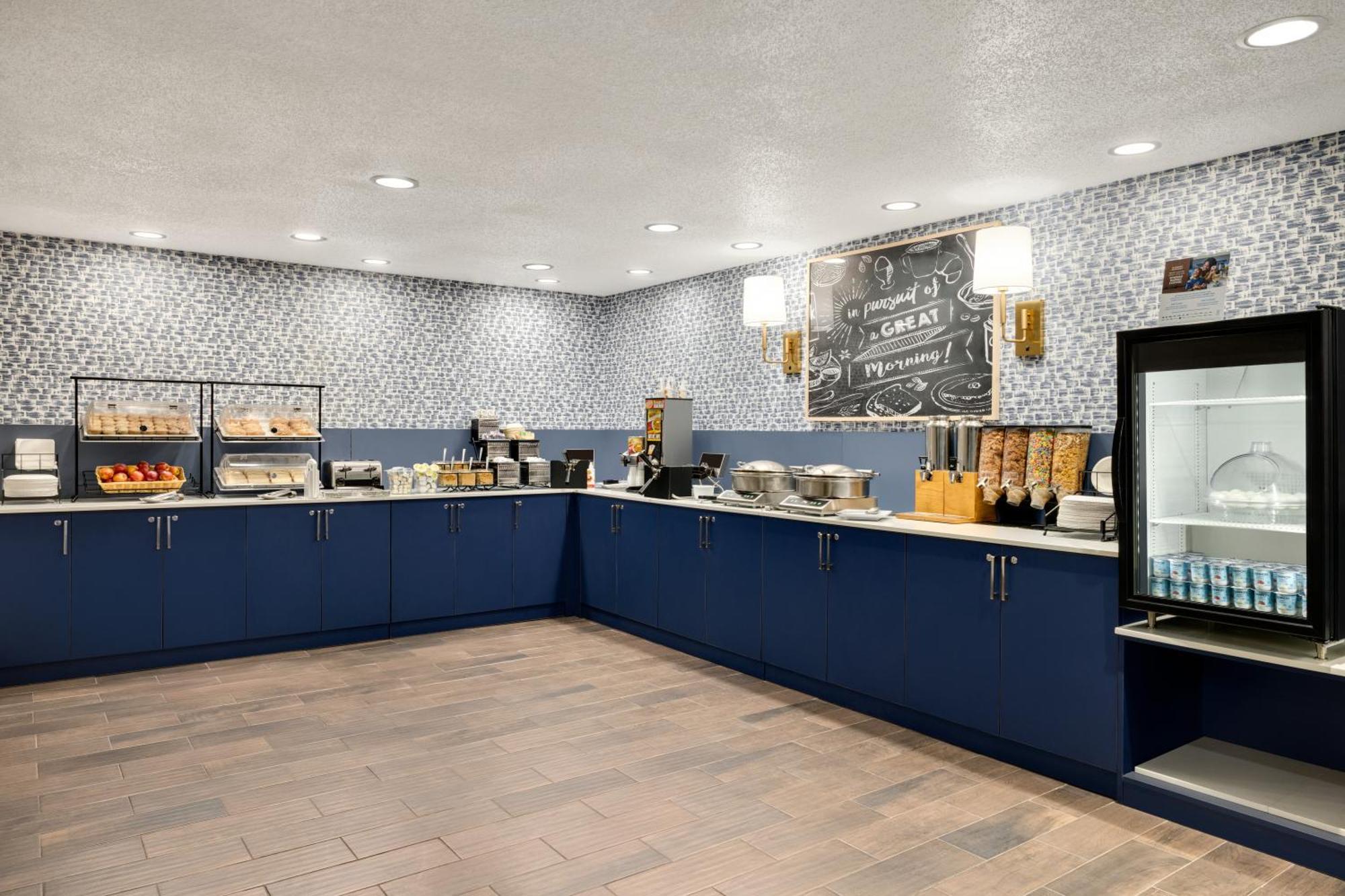 Americinn By Wyndham Grand Rapids Airport North Каскейд Экстерьер фото