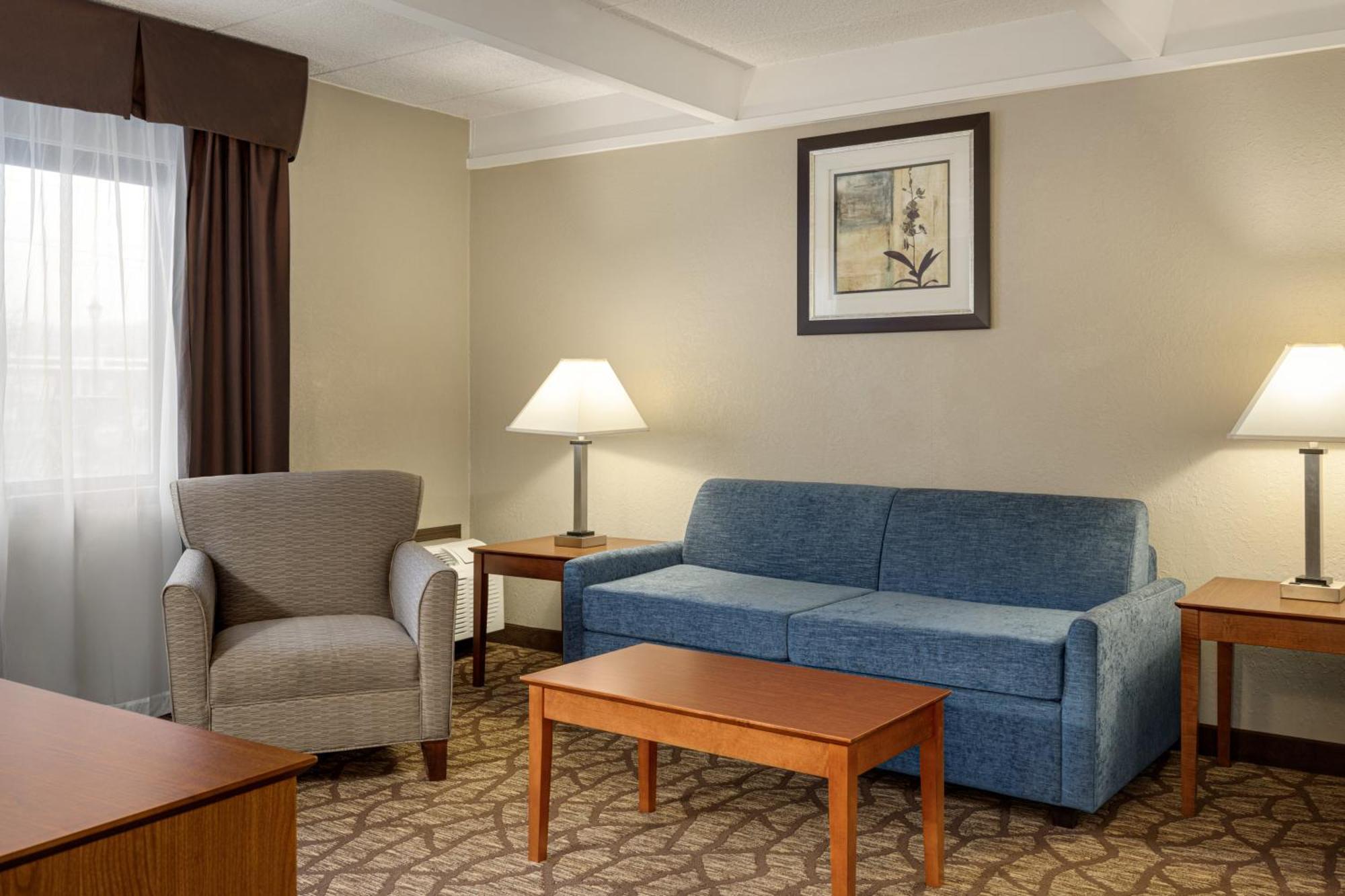 Americinn By Wyndham Grand Rapids Airport North Каскейд Экстерьер фото