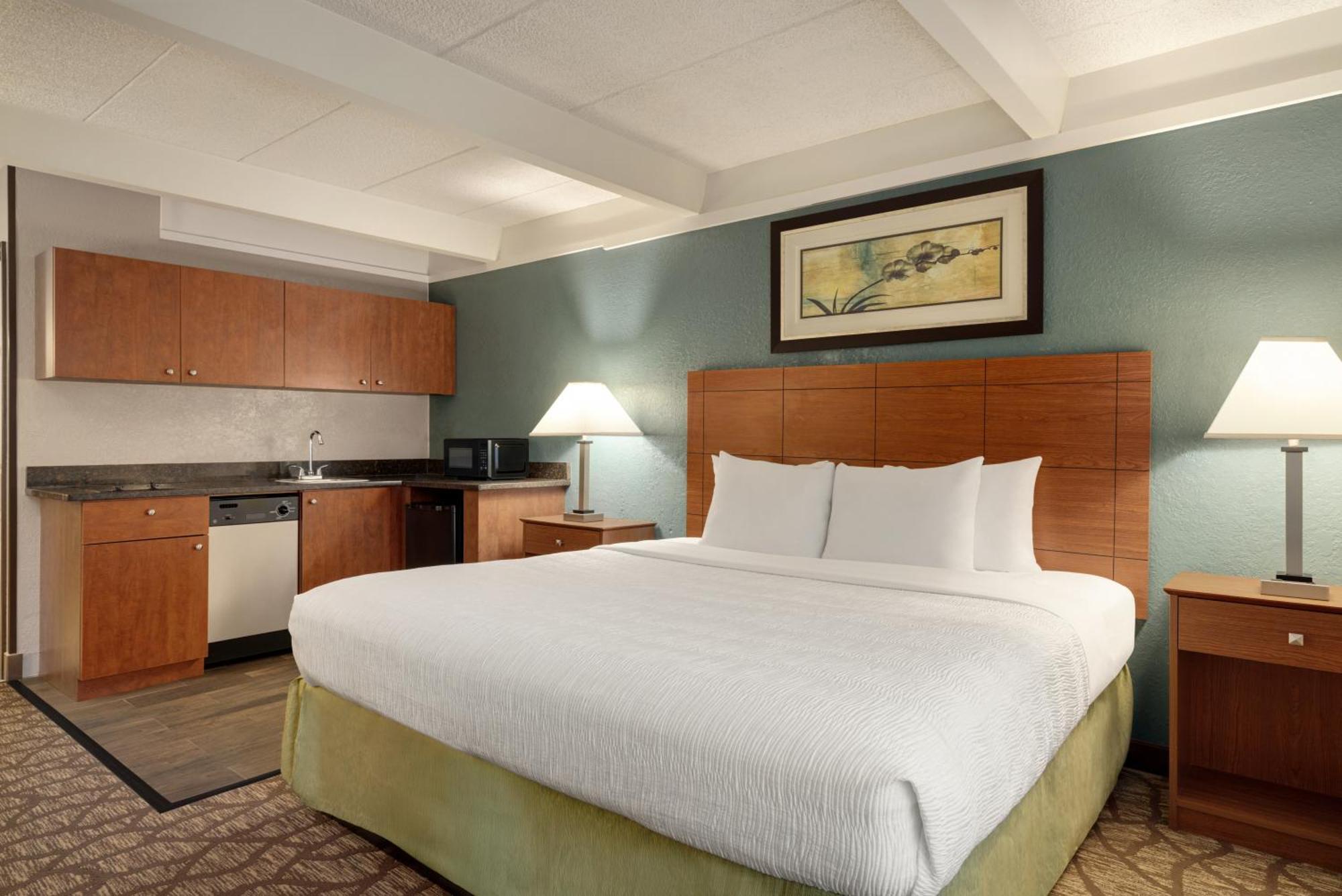 Americinn By Wyndham Grand Rapids Airport North Каскейд Экстерьер фото
